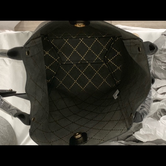 NWT- SHIRALEAH Tory Bucket Bag - Picture 6 of 11